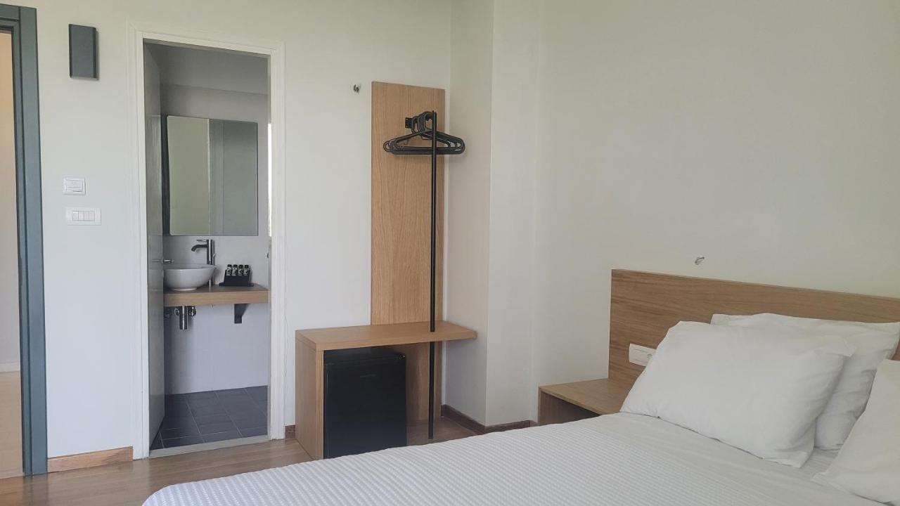 Theoxenia Hotel Andritsaina Zewnętrze zdjęcie