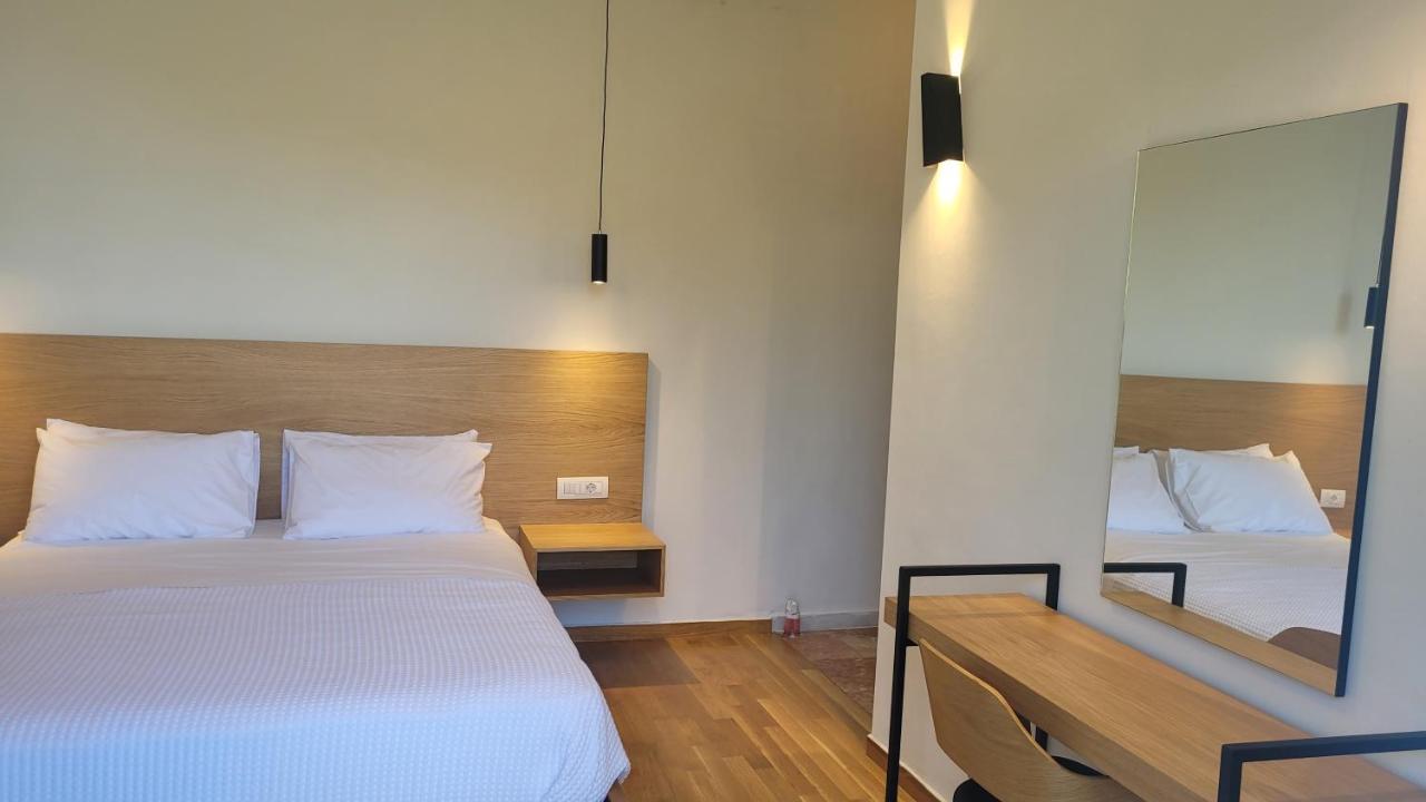 Theoxenia Hotel Andritsaina Zewnętrze zdjęcie