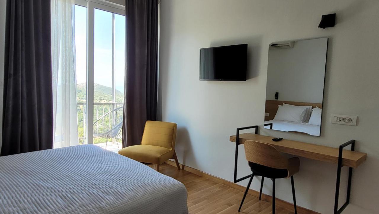 Theoxenia Hotel Andritsaina Zewnętrze zdjęcie