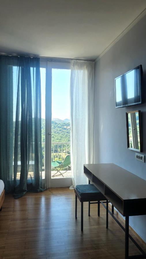 Theoxenia Hotel Andritsaina Zewnętrze zdjęcie