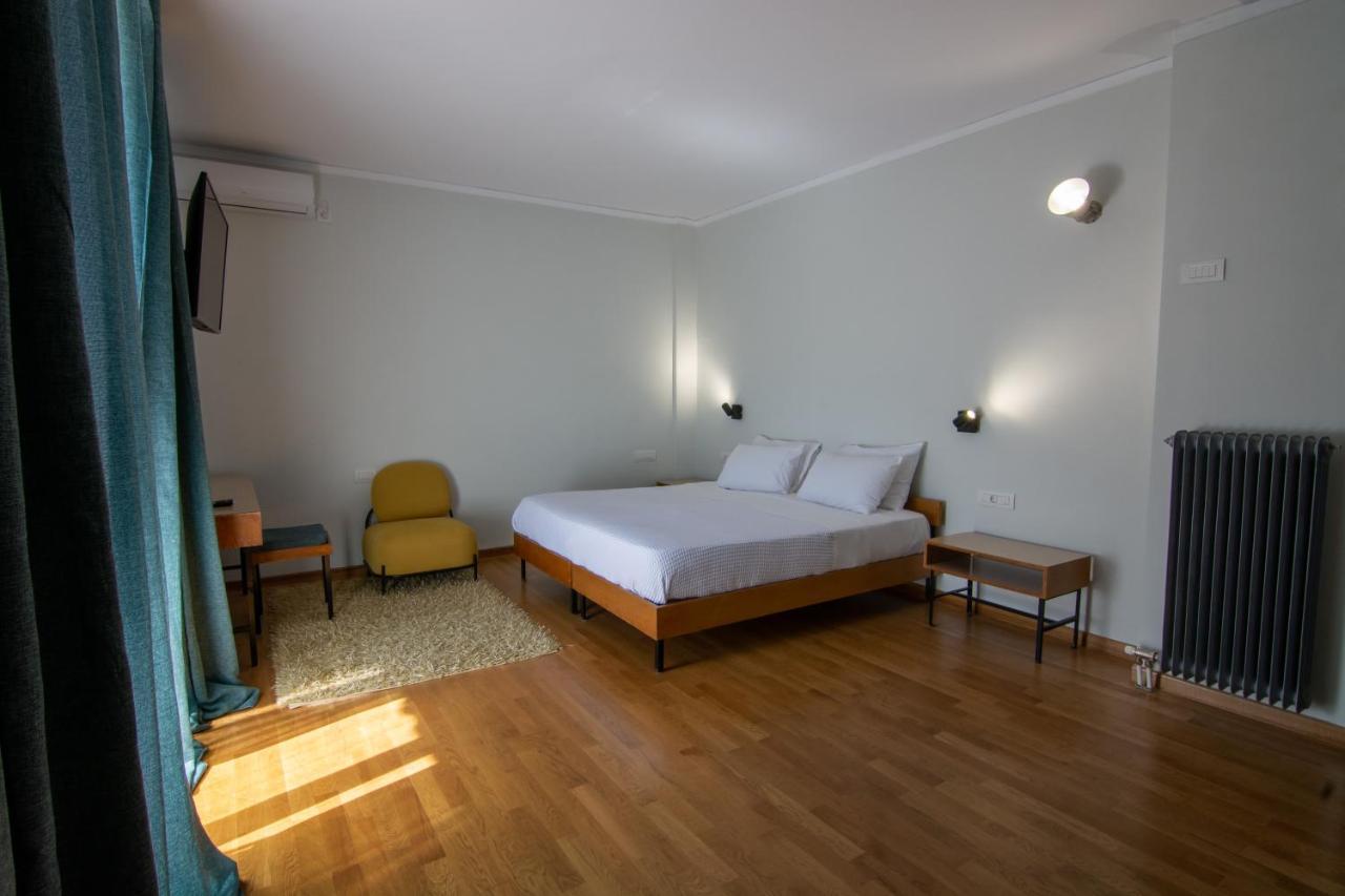 Theoxenia Hotel Andritsaina Zewnętrze zdjęcie